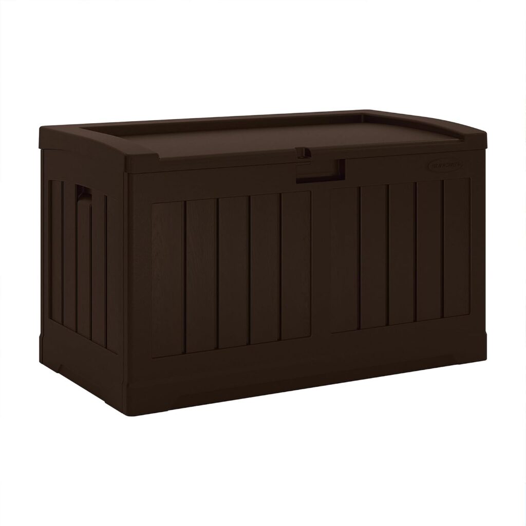 Caja Suncast de 50 galones. Arcón marrón Java cerrado.