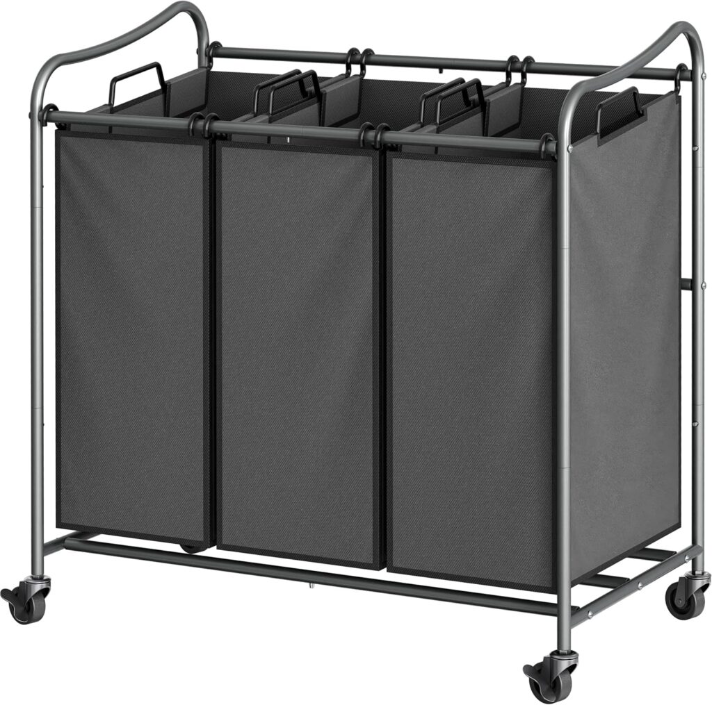 Clasificador de ropa Simple Houseware de tres bolsas — Gris oscuro / tres bolsas / estructura con ruedas