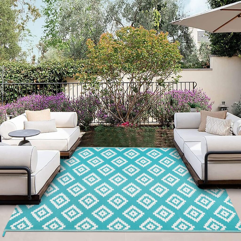 Homcomoda 4 × 6 ft outdoor rug — Turquoise and white geometric pattern / 4 × 6 ft
