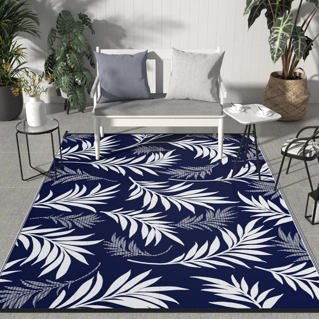 Alfombra exterior GENIMO de 5 × 8 pies en azul marino y blanco